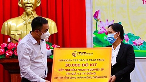 T&T Group trao tặng 140.000 bộ kit test nhanh Covid-19 và 150 tấn gạo hỗ trợ một số tỉnh phía Nam chống dịch