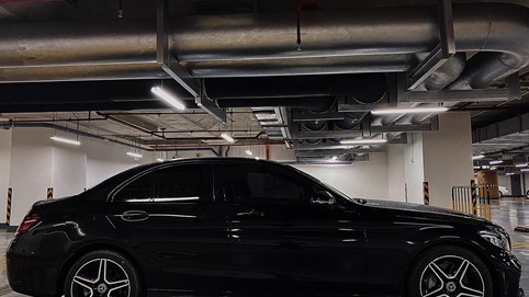 Bốc được biển 777.77, chủ Mercerdes-Benz C 300 AMG chạy đúng 77km rồi bán xe giá 5,5 tỷ đồng