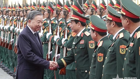 Mãi mãi xứng danh Bộ đội Cụ Hồ