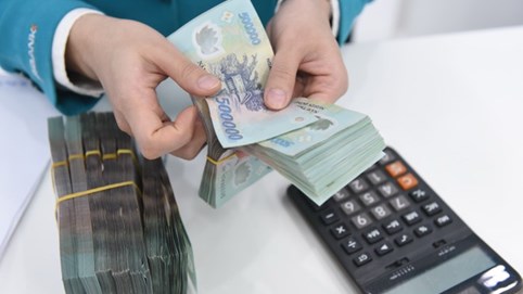 Lãi vay vẫn giảm nhỏ giọt