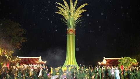 Những huyền thoại bất tử bên dòng sông xanh Long Đại