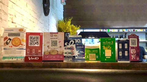 Ví điện tử đua nhau 