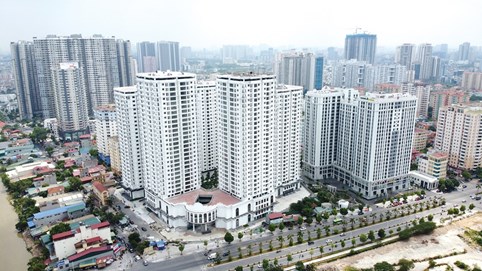 Hàng loạt khu đất vàng được đổi chủ với giá hời