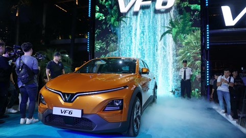 VinFast VF6 chính thức ra mắt tại Việt Nam: 2 phiên bản, giá từ 675 triệu đấu Kia Seltos, Hyundai Creta