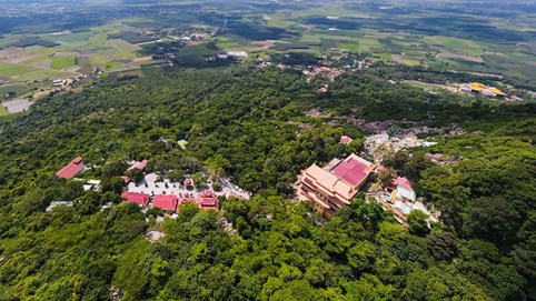 Có gì ở Núi Bà Đen – nơi được mệnh danh nóc nhà Nam Bộ