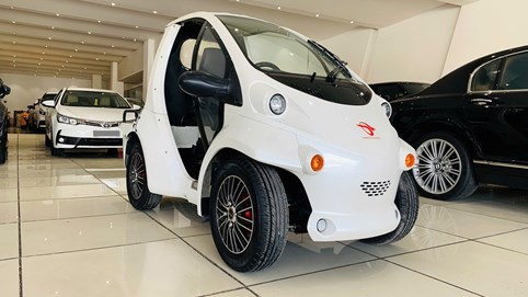 Ô tô Toyota 1 chỗ ngồi giá 160 triệu: Không thể đăng ký biển, 10 năm tuổi, chạy 34.000km