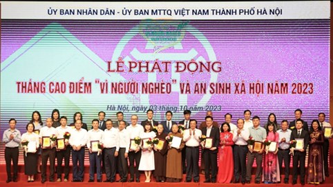 T&T Group ủng hộ 1 tỷ đồng cho Quỹ “Vì người nghèo” thành phố Hà Nội