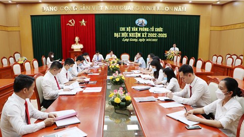 Huyện ủy Lạng Giang (Bắc Giang): Xây dựng Đảng bộ trong sạch, vững mạnh toàn diện từ gốc