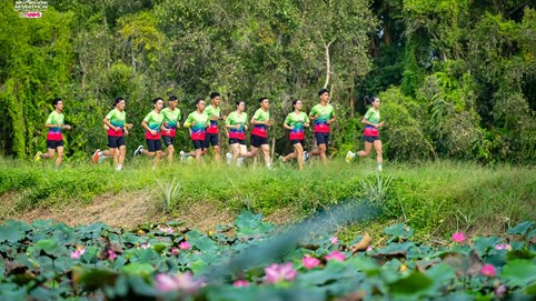 ‘Cháy phòng’, ‘cháy vé”, ‘cháy phố’: Đồng Tháp bùng nổ lễ hội VPBank Đất Sen Hồng Music Marathon 2025