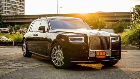 Rolls-Royce Phantom VIII giá hơn 70 tỷ có gì đặc biệt?