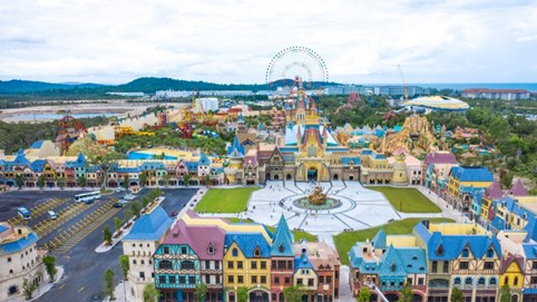 Shop VinWonders đón trọn lợi thế từ trào lưu du lịch, mua sắm “trả thù”