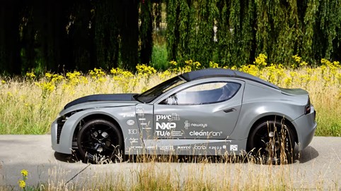 Xe điện siêu thân thiện môi trường có khả năng vừa đi vừa lọc không khí