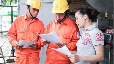 Từ 11/10, người dân phải trả thêm bao nhiêu tiền theo giá điện mới?