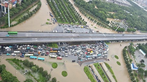 Hà Nội sau mưa: Cảnh báo ngập lụt và cơ hội cho bất động sản quy hoạch bài bản