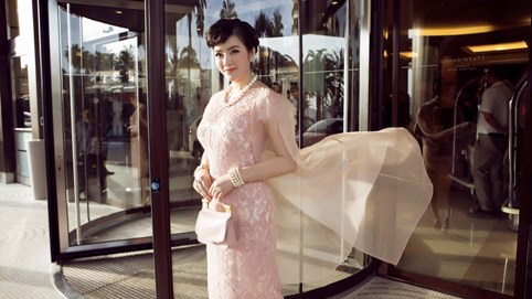 Rút lui khỏi showbiz, Lý Nhã Kỳ đang làm ăn ra sao?