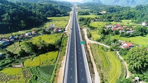 Đẩy nhanh tiến độ, bảo đảm chất lượng 4 dự án cao tốc trọng điểm