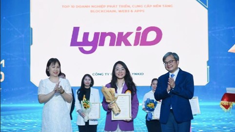 LynkiD nhận liền 3 giải thưởng Top 10 Doanh nghiệp công nghệ xuất sắc nhất 2025