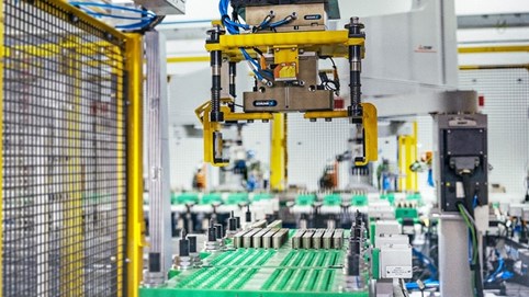 VinFast sáp nhập công ty pin VinES