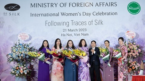 DeSilk: “Nhịp cầu” đưa văn hóa tơ lụa Việt ra thế giới