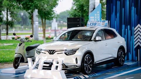 VF 8: SUV điện tầm giá 1 tỷ cân bằng hoàn hảo cảm giác lái thể thao và sự an tâm về kinh tế