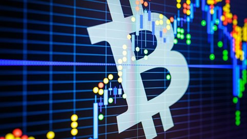 Giá Bitcoin leo lên mốc cao nhất mọi thời đại, gần 67.000 USD 