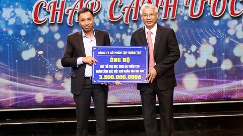 T&T Group hỗ trợ 3,5 tỷ đồng giúp học sinh nghèo học giỏi của tỉnh Hà Tĩnh vào đại học