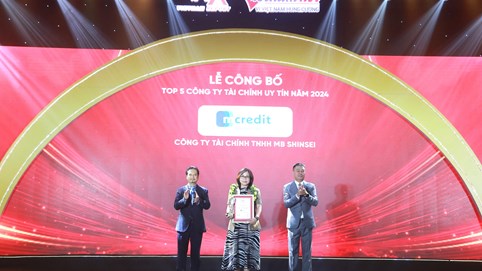 Mcredit vinh dự ghi danh Top 5 công ty uy tín nhất ngành tài chính năm 2024