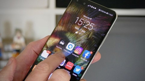 Chiếc di động đắt gấp đôi iPhone 12 là câu trả lời của Huawei