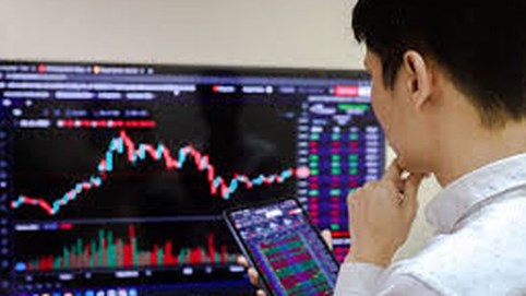 Chứng khoán vẫn còn khó khăn