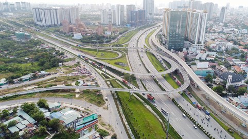 Đề xuất bổ sung gần 72.000 tỷ đồng cho các dự án giao thông tại TP HCM