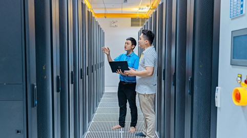 Khám phá bên trong trung tâm dữ liệu 