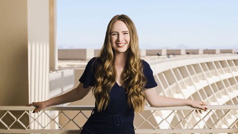 Bài học thành công: Bí kíp của cô gái 28 tuổi tạo ra thu nhập thụ động 100.000 USD/ngày