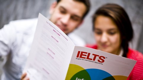 Sau Hội đồng Anh, IDP tạm hoãn tổ chức kỳ thi IELTS