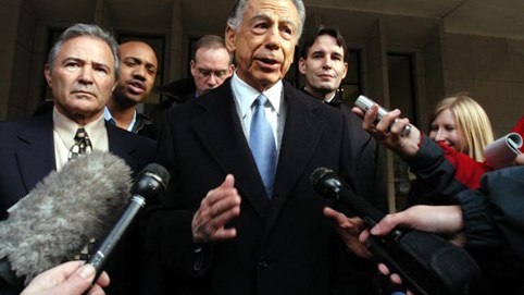 Ông chủ trường quay của Hollywood: Từ cậu bé bán rong trở thành tỷ phú