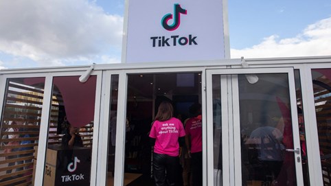 TikTok chuẩn bị mở TikTok Shop tại Mỹ để cạnh trạnh với Amazon trên sân nhà