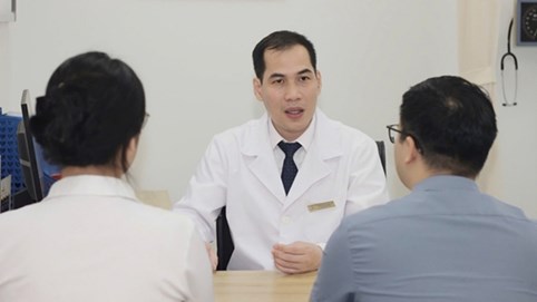 Bệnh nhân thoát vị vết mổ hiếm gặp hồi phục ngoạn mục sau 1 ngày phẫu thuật tại Vinmec Hạ Long