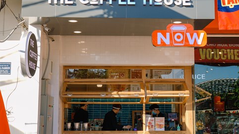 Đóng cửa Signature, mở Kiot - The Coffee House đang gắng sức đi 