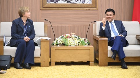 Bộ trưởng Bộ Tư pháp tiếp đại diện UNICEF tại Việt Nam