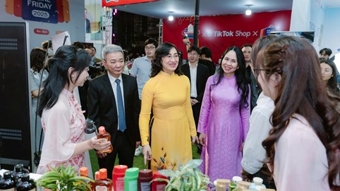 Xu hướng mua sắm số an toàn và minh bạch tại Online Friday 2025