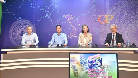 Tọa đàm “Kinh tế - xã hội Việt Nam 2021-2025: Chống chịu và bứt phá”