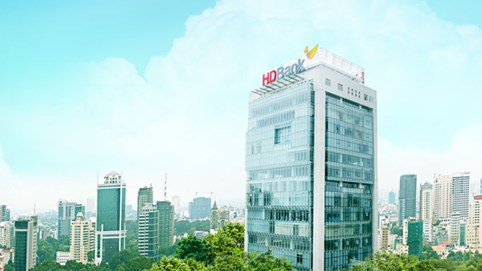 HDBank (HDB) huy động thành công 800 tỷ đồng trái phiếu, chốt phương án chia thưởng cổ phiếu tổng tỷ lệ 30%