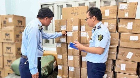 TP HCM phát hiện hơn 372.000 sản phẩm vi phạm trong gần một tháng