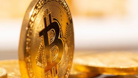 Vượt ngưỡng 19.000 USD, giá Bitcoin tiệm cận đỉnh cao mọi thời đại