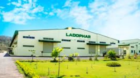 Dược Lâm Đồng (LDP) tìm phương án 'xóa' lỗ lũy kế và tăng vốn, Chủ tịch HĐQT tiếp tục bán cổ phiếu