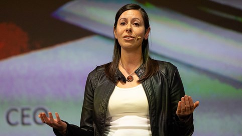 Thay đổi chi tiêu, người phụ nữ 35 tuổi này đã tiết kiệm được gần nửa triệu USD dù chỉ làm việc 7,5 giờ/tuần