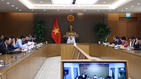 Phấn đấu giải ngân để hỗ trợ tăng trưởng