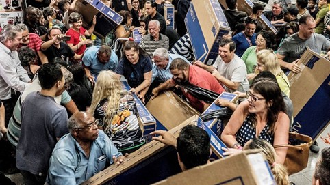 Dân Trung Quốc không dám săn sale Black Friday vì sợ 'nhập khẩu virus'