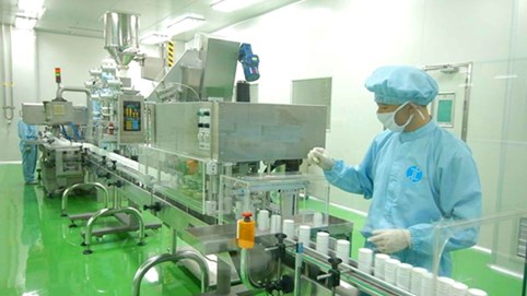 Nghịch lý công nghiệp dược: Doanh nghiệp trong nước gia công với nhau