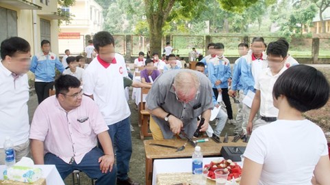 Phạt 400 triệu công ty 'thu tiền tỷ rồi bỏ rơi người lao động'