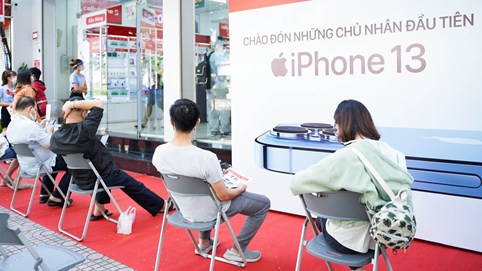 Dù Iphone 13 cháy hàng nhưng doanh số smartphone của Samsung vẫn chiếm thị phần cao nhất tại Việt Nam